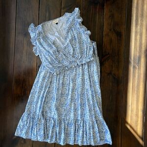 Universal Thread Blue Floral Cropped Wrap Top and Skirt Set size XL